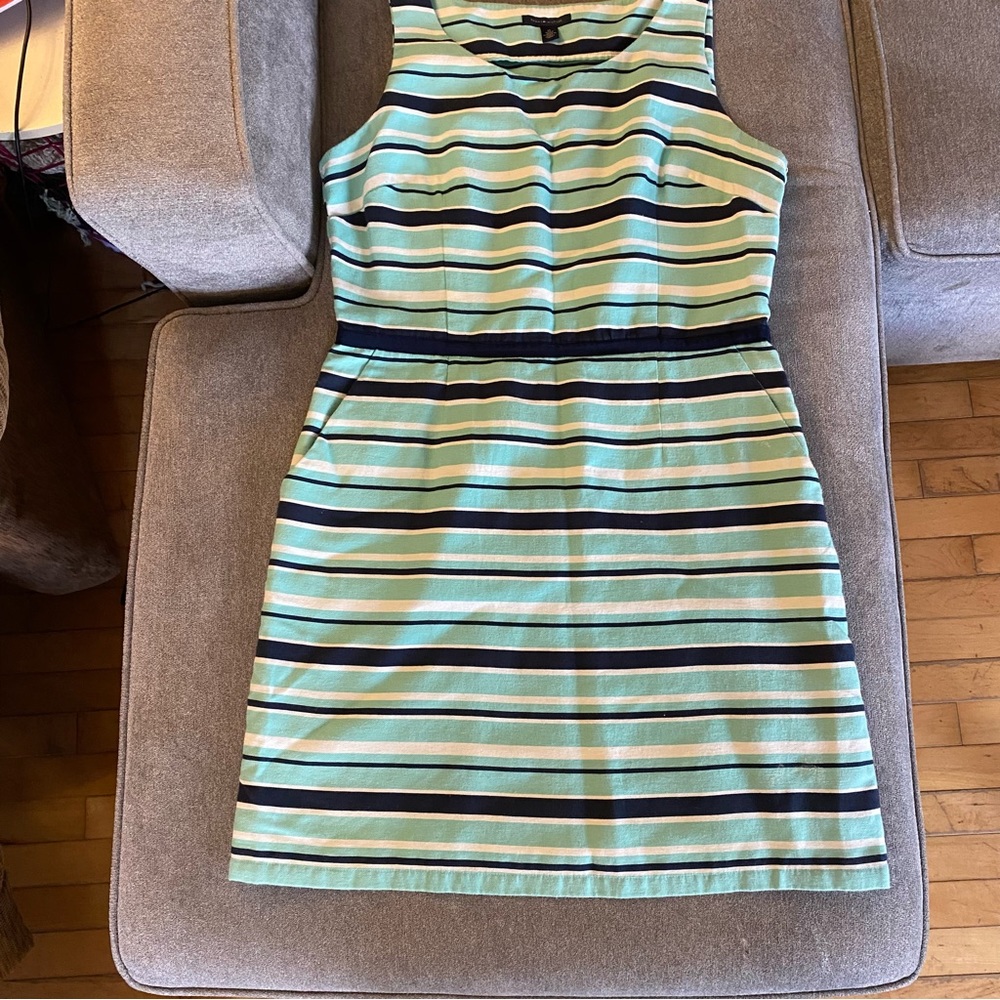 Striped bright sleeveless fitted dress. Tommy Hilfiger